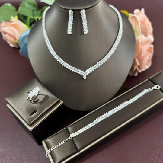 1 set of fashionable jewelry set