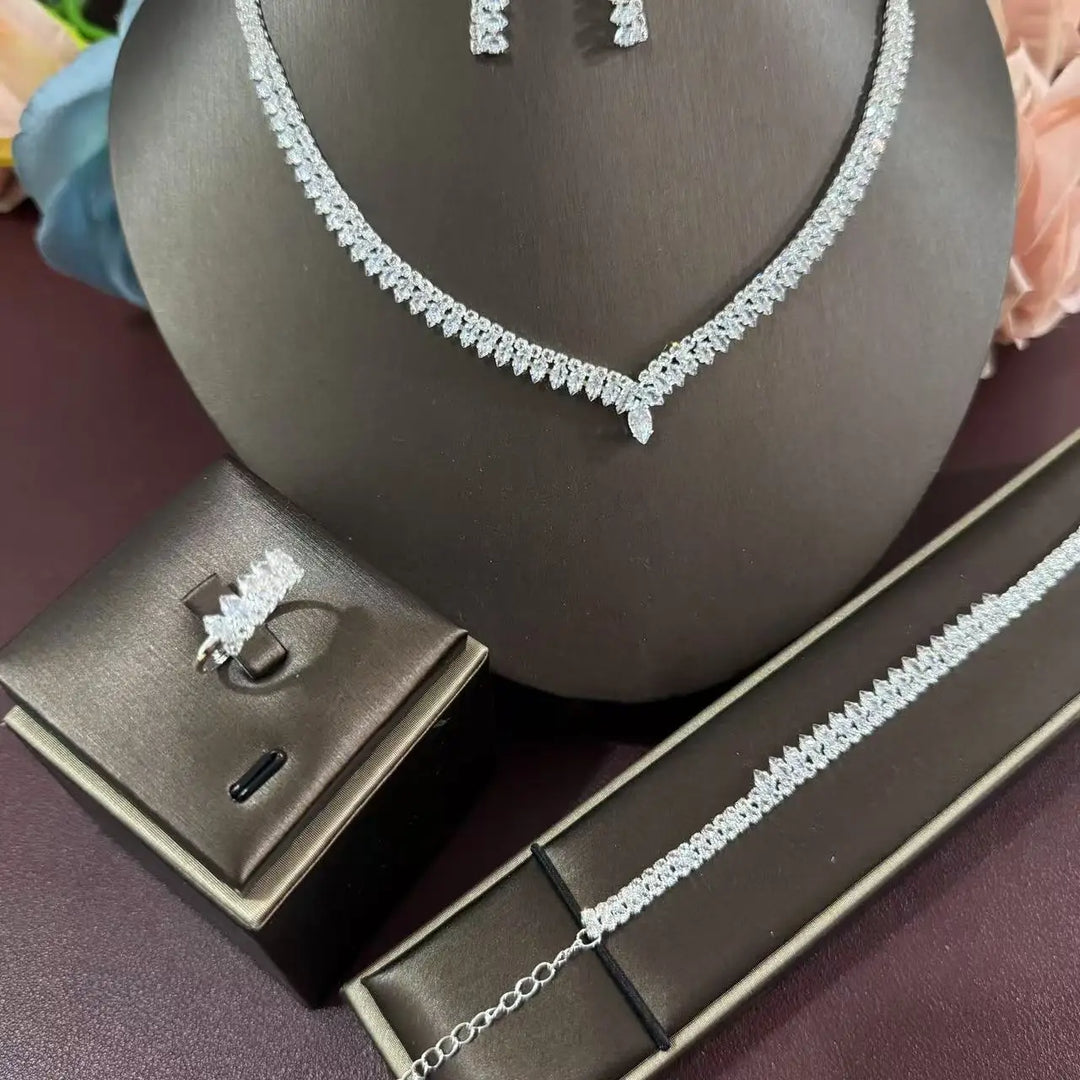 1 set of fashionable jewelry set