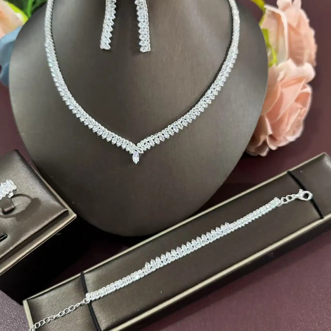 1 set of fashionable jewelry set